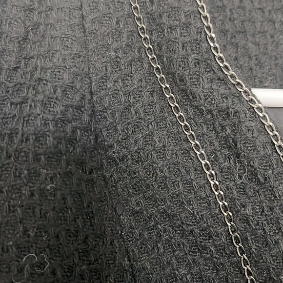 LAUREN CONRAD 3/4 sleeve Crop Blazer. Size 4. Black - Picture 3 of 8